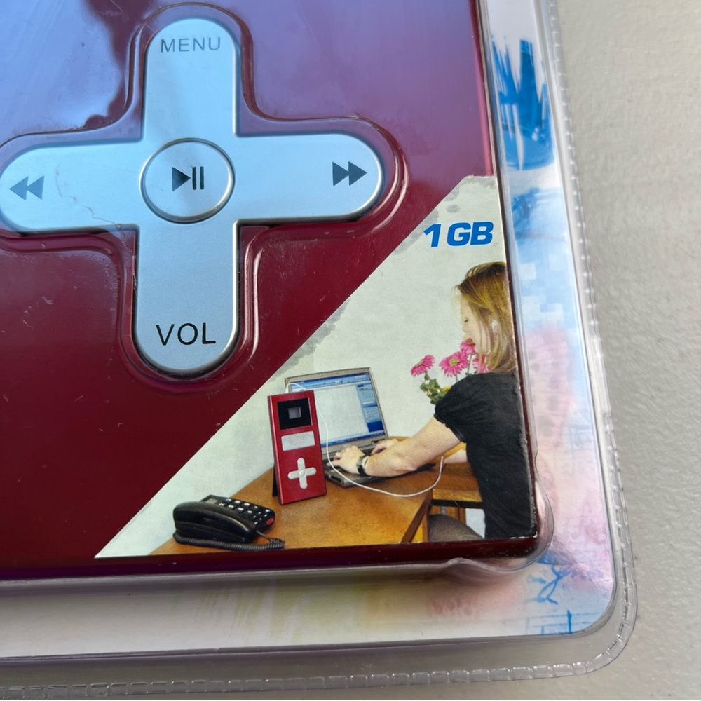 Colossal MP3 Player NIP - Picture 3 of 11